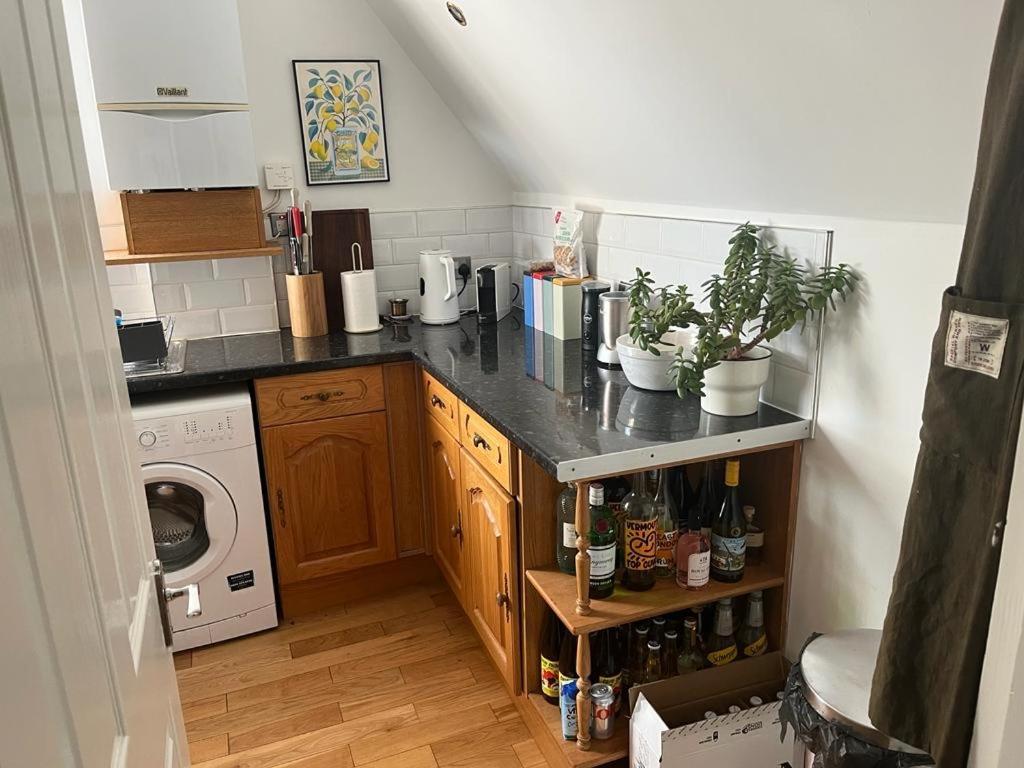 2 Bedroom Top Floor Flat, West Dulwich Free Street Parking 伦敦 外观 照片
